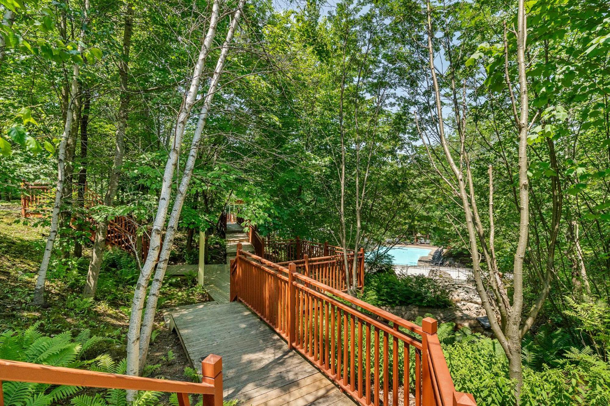 Les Eaux - 2Bdrs W Pool & Hot Tub Near Village Mont-Tremblant Exteriér fotografie